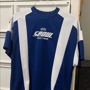 H&M Blue and White Graphic Men's Jersey